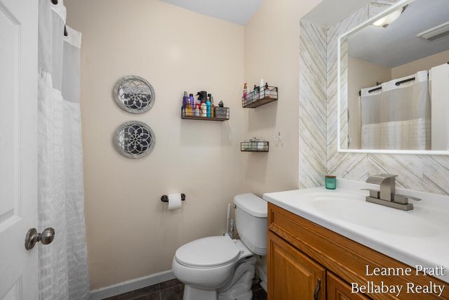 3840 Harrington Road, Delton, MI 49046