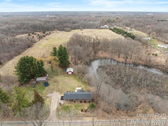 3840 Harrington Road, Delton, MI 49046