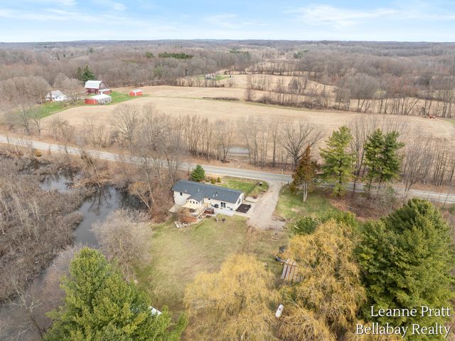 3840 Harrington Road, Delton, MI 49046