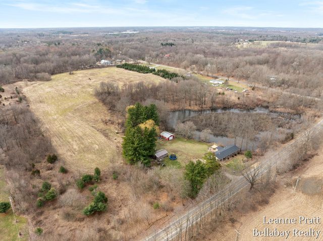 3840 Harrington Road, Delton, MI 49046