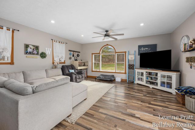 3840 Harrington Road, Delton, MI 49046