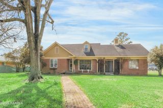 606 S Main Street, Breaux Bridge, LA 70517