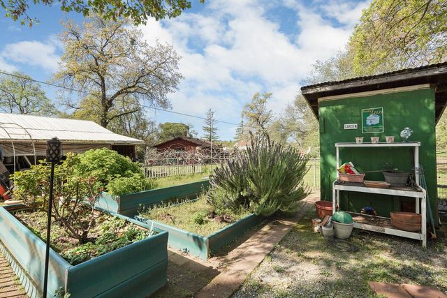 4111 Badger Ln, Placerville, CA 95667