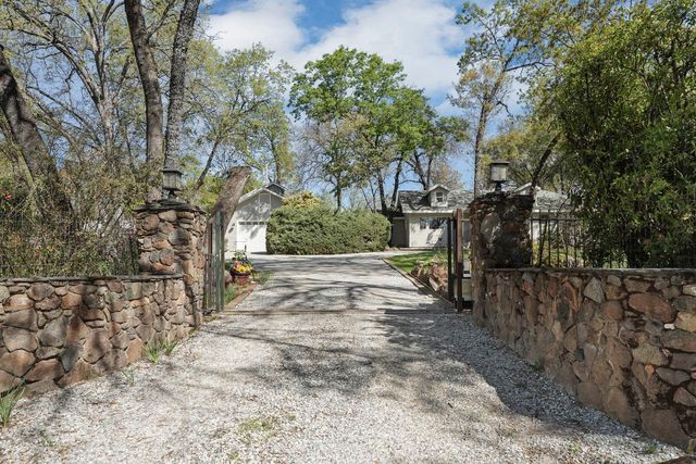 4111 Badger Ln, Placerville, CA 95667
