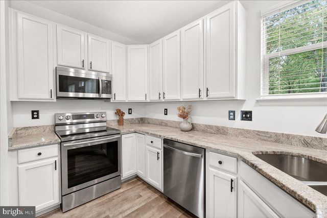 6736 WOODRIDGE RD, New Market, MD 21774