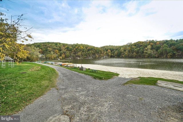6736 WOODRIDGE RD, New Market, MD 21774