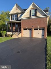 6736 WOODRIDGE RD, New Market, MD 21774