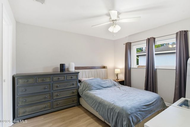4523 Holly Tree Road 707, Wilmington, NC 28412