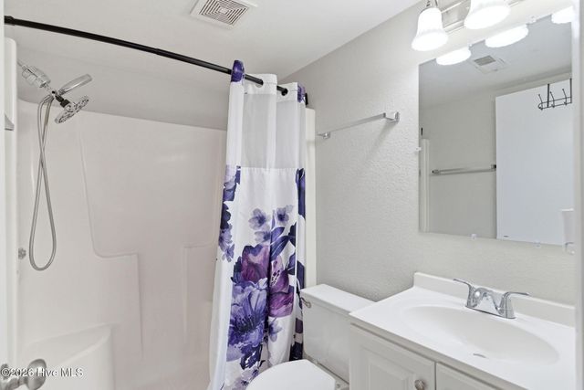 4523 Holly Tree Road 707, Wilmington, NC 28412
