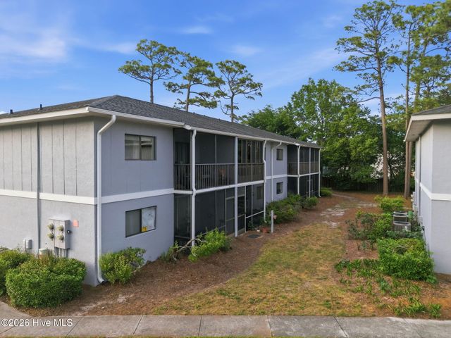 4523 Holly Tree Road 707, Wilmington, NC 28412