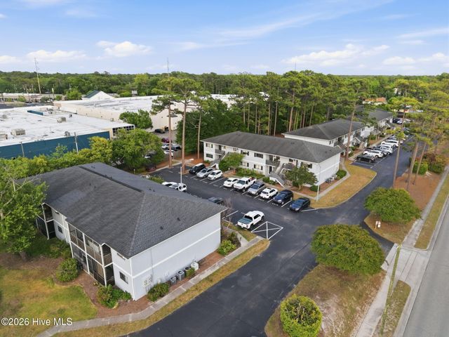 4523 Holly Tree Road 707, Wilmington, NC 28412