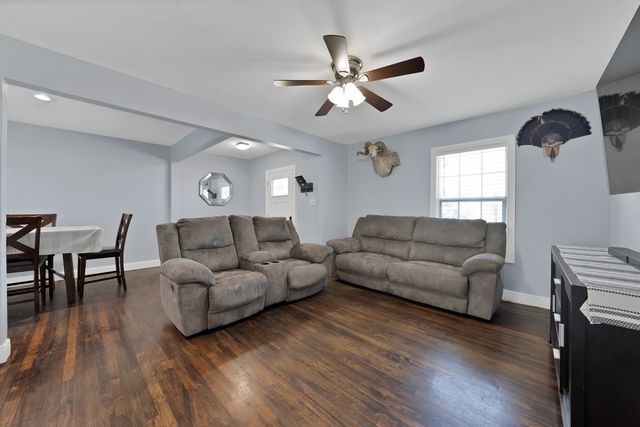 4622 Newmore Avenue, Dallas, TX 75209