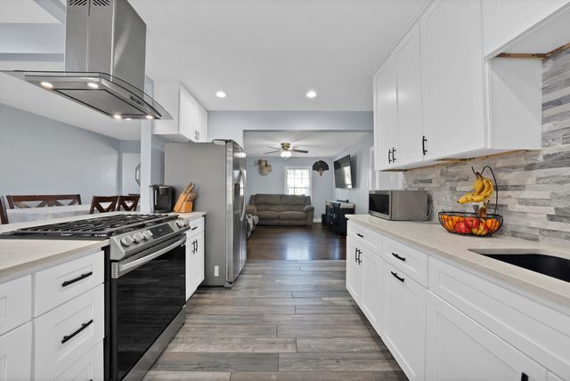 4622 Newmore Avenue, Dallas, TX 75209