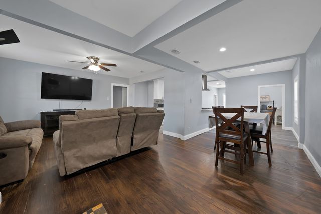 4622 Newmore Avenue, Dallas, TX 75209