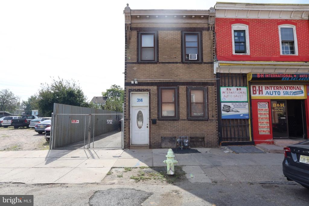 310-312 KAIGHN AVE, CAMDEN, NJ 08103 — photo 2
