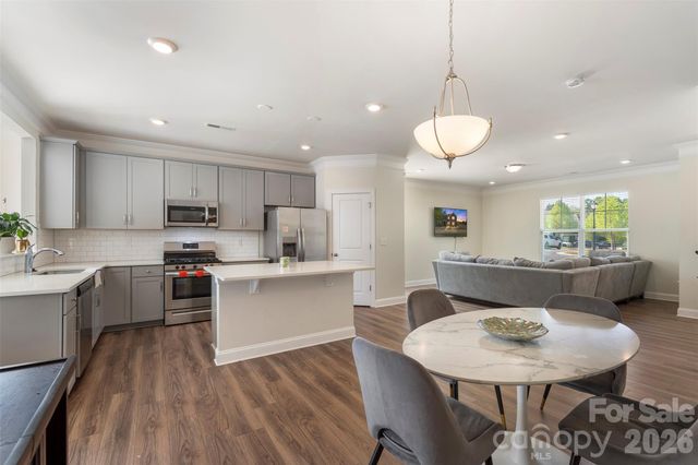 2004 Blewett Drive, Charlotte, NC 28269