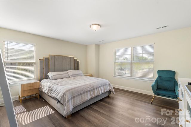 2004 Blewett Drive, Charlotte, NC 28269