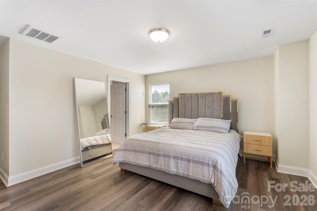 2004 Blewett Drive, Charlotte, NC 28269