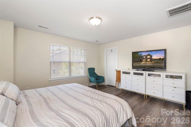 2004 Blewett Drive, Charlotte, NC 28269