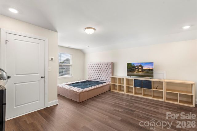 2004 Blewett Drive, Charlotte, NC 28269