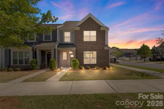 2004 Blewett Drive, Charlotte, NC 28269
