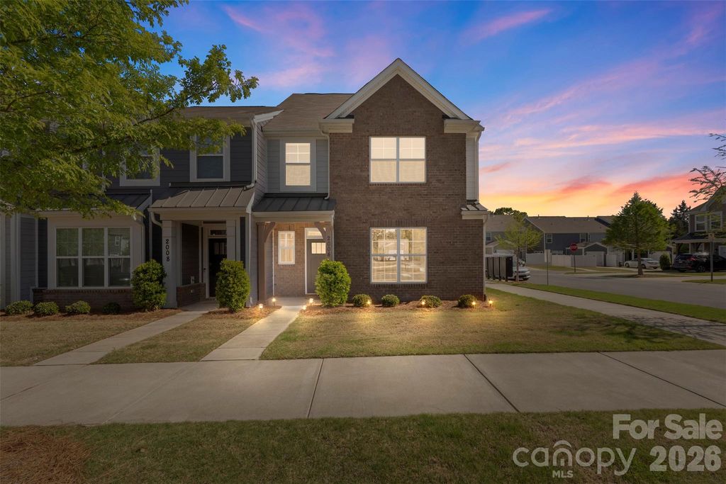 2004 Blewett Drive, Charlotte, NC 28269