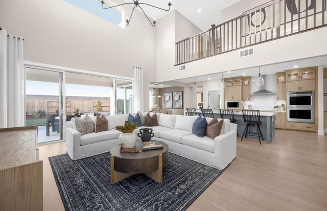 121 Samira Ct, Lincoln, CA 95648