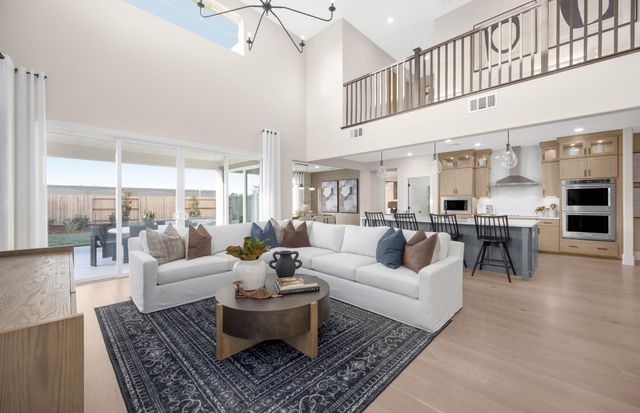 121 Samira Ct, Lincoln, CA 95648