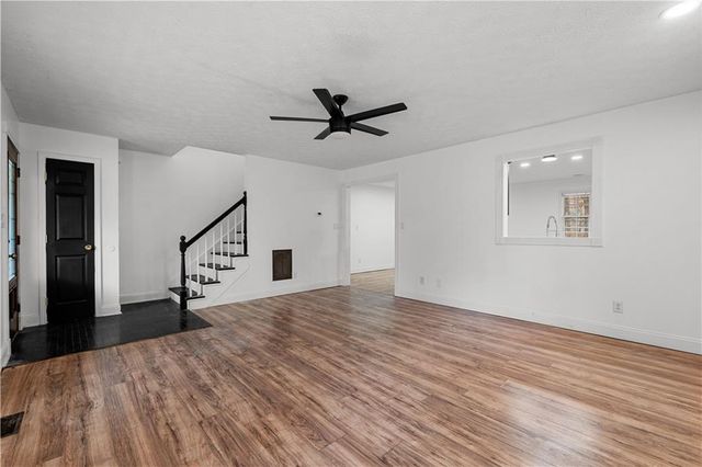 54 Ray Drive, Meansville, GA 30256