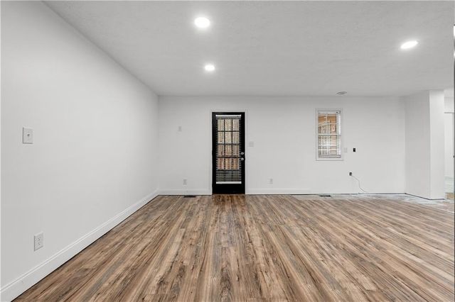 54 Ray Drive, Meansville, GA 30256