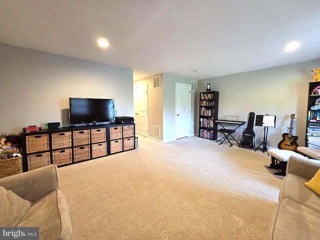 1004 PRIME PL, Sewell, NJ 08080