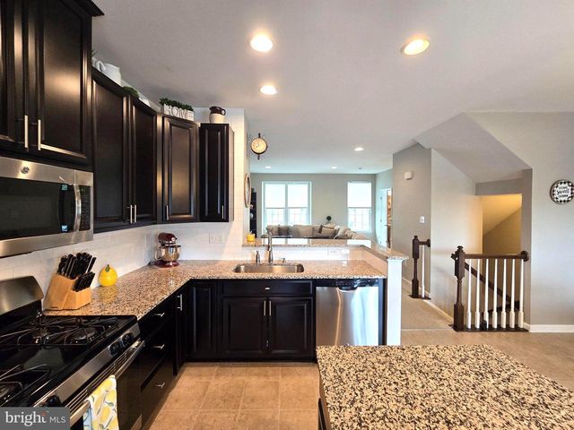 1004 PRIME PL, Sewell, NJ 08080