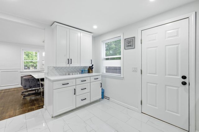 100 Farm St, Bellingham, MA 02019