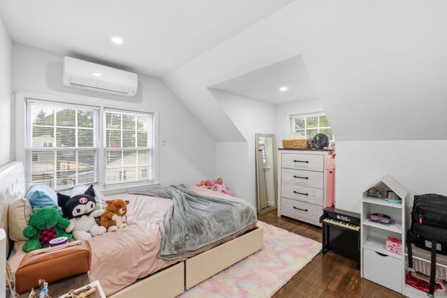 100 Farm St, Bellingham, MA 02019