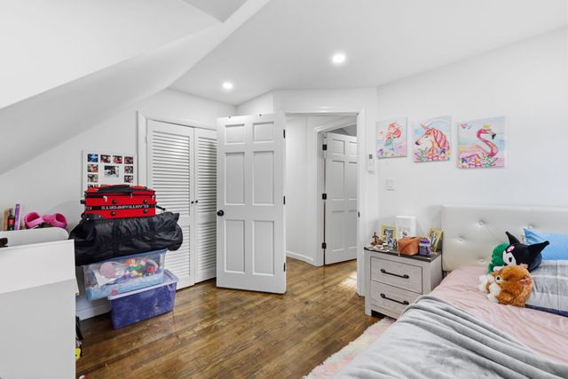 100 Farm St, Bellingham, MA 02019