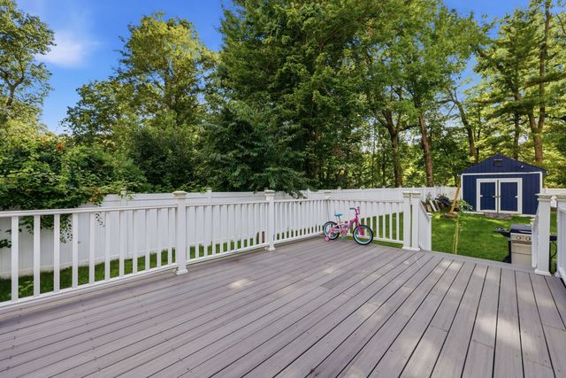 100 Farm St, Bellingham, MA 02019