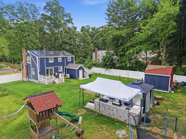 100 Farm St, Bellingham, MA 02019