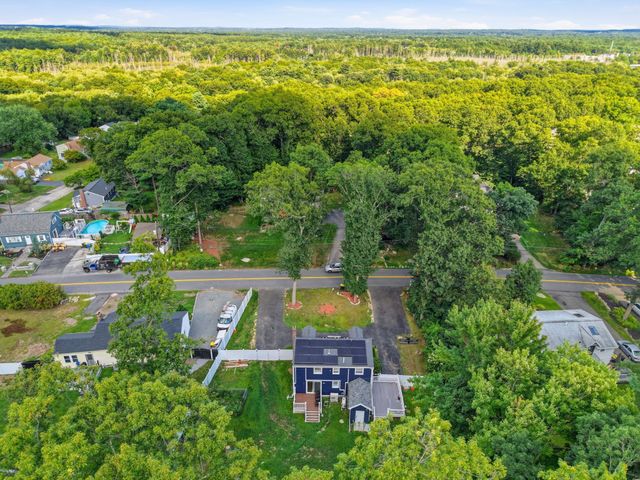 100 Farm St, Bellingham, MA 02019