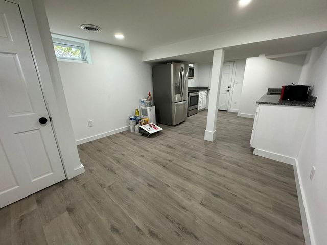 100 Farm St, Bellingham, MA 02019