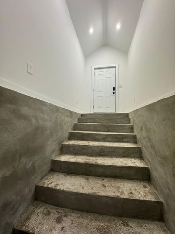 100 Farm St, Bellingham, MA 02019