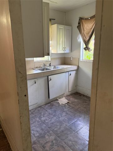 405 S Canton Street, Mexia, TX 76667