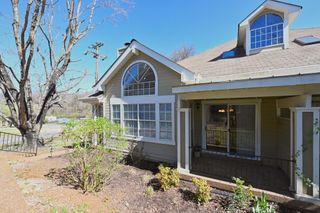 129 Cherry Hill Dr Apt 18D, Hendersonville, TN 37075