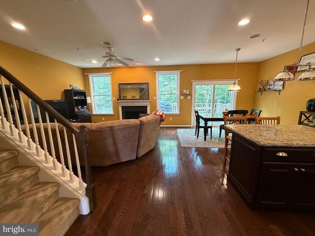 2735 KEEBLER CT, Willow Grove, PA 19090