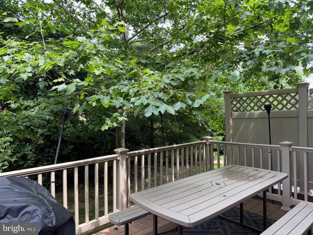 2735 KEEBLER CT, Willow Grove, PA 19090