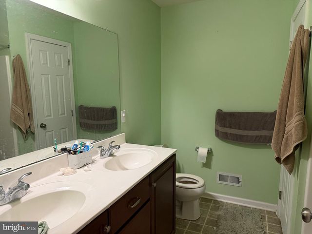 2735 KEEBLER CT, Willow Grove, PA 19090