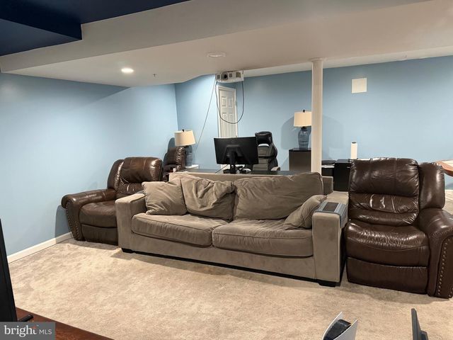 2735 KEEBLER CT, Willow Grove, PA 19090