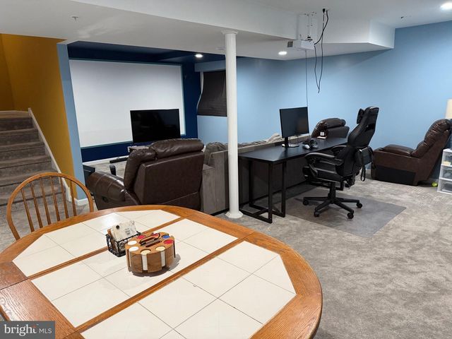2735 KEEBLER CT, Willow Grove, PA 19090