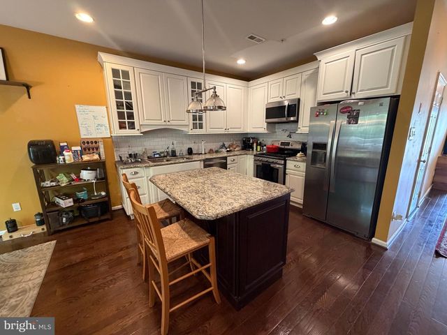 2735 KEEBLER CT, Willow Grove, PA 19090