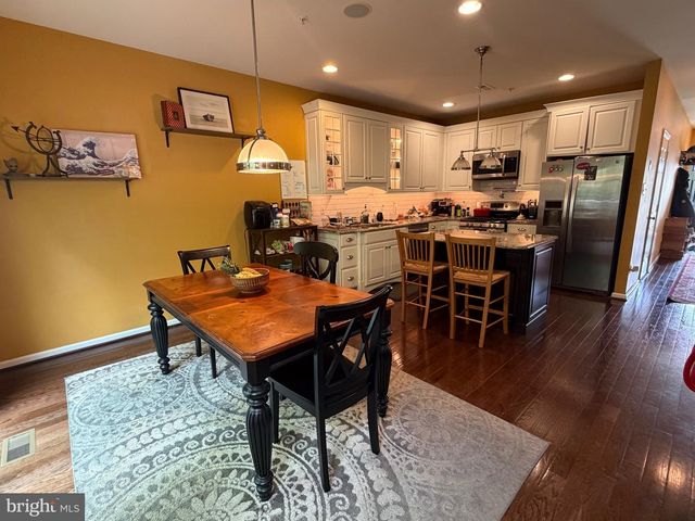 2735 KEEBLER CT, Willow Grove, PA 19090