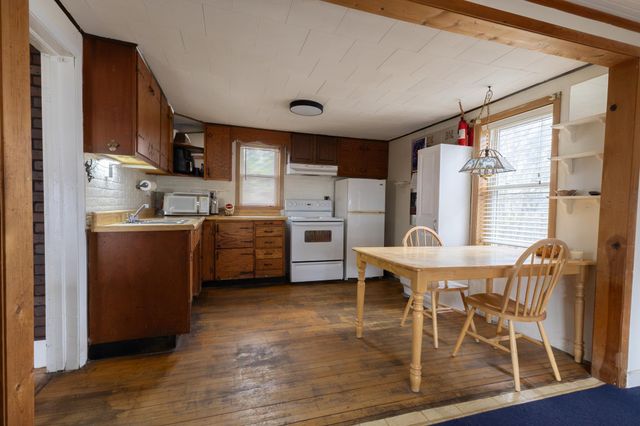 1422 2nd Avenue N, Moorhead, MN 56560